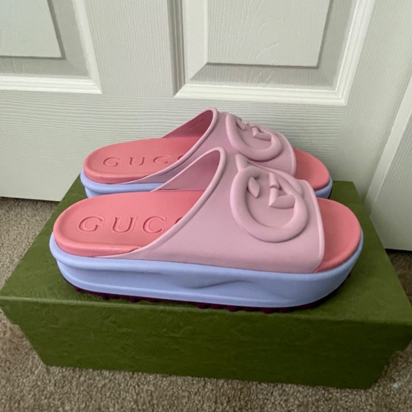 Gucci slippers - Picture 2 of 3